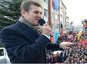 Sarıgül'den Topbaş'a çağrı: Projelerinizi rafa kaldırın