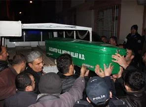 Tüfekle oynayan çocuk anneannesini vurdu