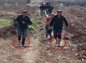 Türkiye'ye yalın ayakla kaçıyorlar