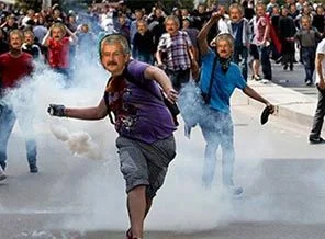 Twitter'da Ufuk Uras geyikleri