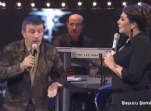 Uzaylı türkücü TRT'yi yaktı