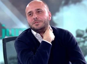 Yıldıray Oğur'da Taraf'a 'kullanışlı aptal' cevabı