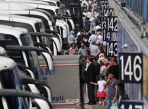3.5 milyon kişi oy için harekete geçti
