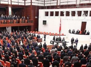 4 eski Bakan'ın fezlekeleri için iddialar havada uçuşuyor