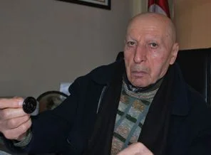 54 yıldır muhtar, bir dönem daha aday