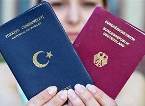 Almanya çifte vatandaşlıkta anlaşma sağladı