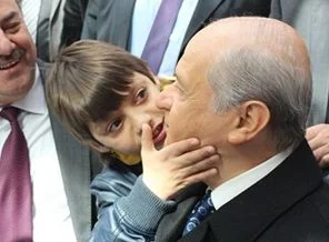 Bahçeli'ye küçük Kerim'den büyük ilgi