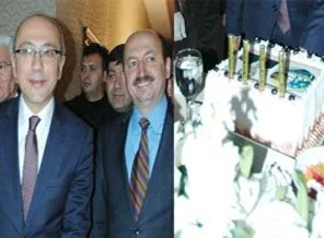 Bakan'a doğum günü süprizi