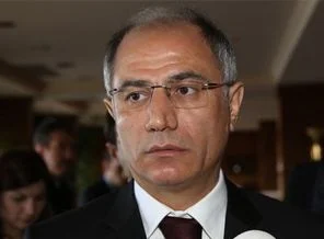 Bakan Ala'dan Mehmet Ezer için talimat