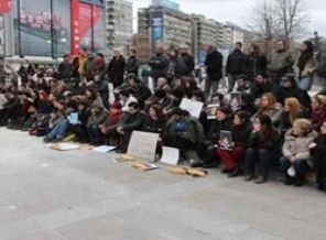 Berkin Elvan için üniversitelerde gösteriler