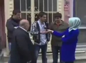 Cemaat haberi yapan gazeteciye polis tacizi