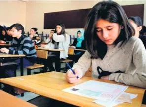 Cemaat öğrencileri hedef aldı!