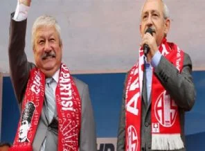 CHP'li Başkan'dan şehitlerimize görülmemiş hakaret!