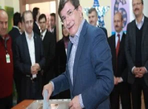 Davutoğlu oyunu Konya'da kullandı