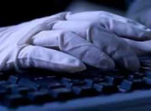 Dikkat! Paylaştığınız her şey takip altında