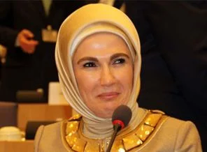 Emine Erdoğan, kadınlarına seslendi