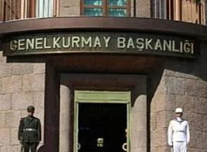 G.kurmay Başkanlığı önünde silah sesleri!