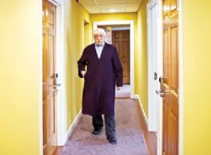 Gülen'in lüks içinde yaşayan yeğenleri