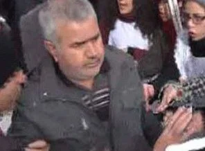 Kadınların eyleminde erkeğe AK Parti dayağı
