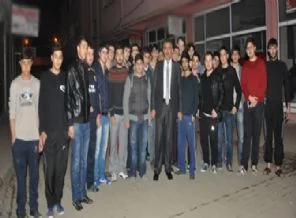 Öğrencilerden 'sokağa atıldık' iddiası