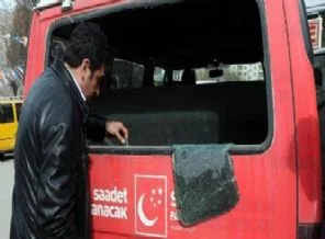 Saadet Partisi'ne çirkin saldırı