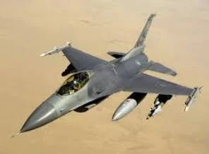 Suriye uçakları Türkiye sınırını bombaladı