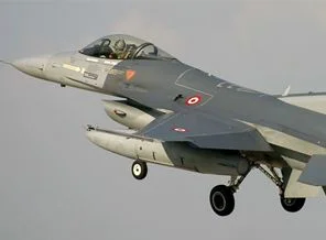 Türk uçaklarına Suriye tacizi