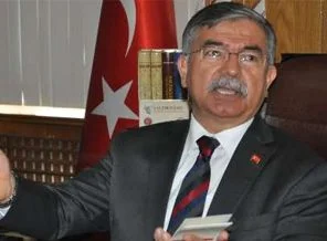'Twitter'ın kapatılması hukuka uygundur'