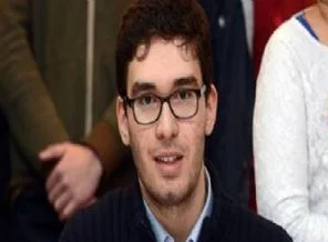 YGS birincisine 25 bin liralık çek