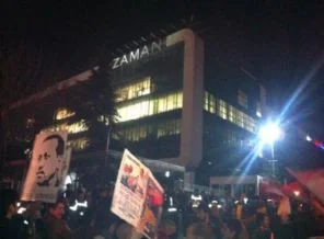 Zaman önünde ananaslı eylem