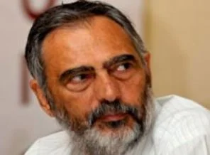 Zaman yazarlarıyla dalga geçti!
