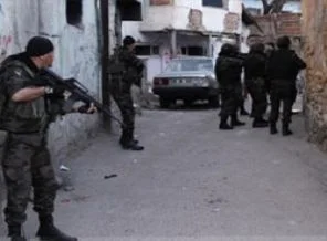 500 polisle 55 adrese şafak operasyonu