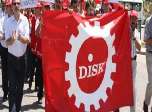 Ahmet Taşgetiren DİSK'in oyununu yazdı!