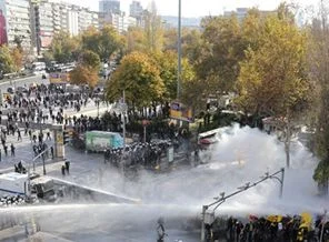 Ankara'da da Kızılay'a yasak geldi