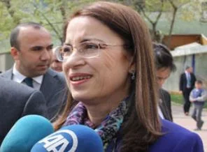 Ayşenur İslam'dan Bingöl Belediyesi yorumu