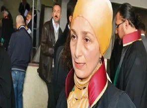 Başörtülü avukatı almayan hakime ceza!