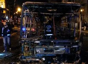 Belediye otobüsüne molotoflu saldırı