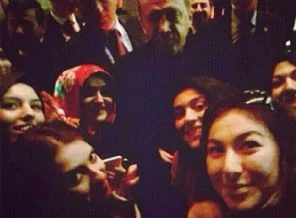 Bu da Başbakan Erdoğan 'selfie'si!