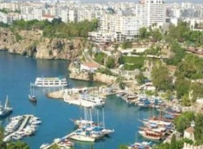 Bu ilçede seçmenin tamamı oy kullandı