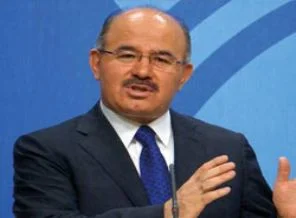 Çelik: Halk onu köşke çıkarır