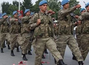 CHP'den Bakan'a askerlik sorusu