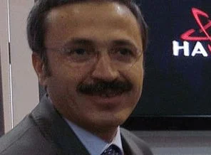 Devletin zirvesine siber kalkan