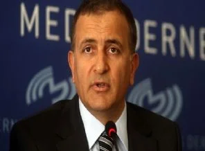 Ekrem Dumanlı ve Akşam Gazetesi çok sert atıştı