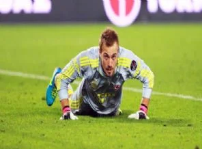 Fenerbahçe'de Volkan kaleyi devrediyor