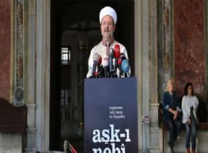 Görmez: Yapaylıklarını dine bulaştırdılar