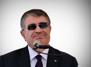 İdris Naim Şahin'in ismi silindi