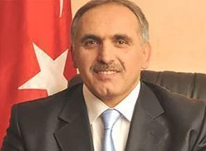 İnat uğruna başladı, 4. kez başkan seçildi