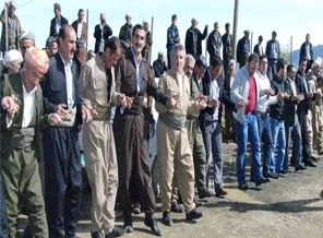 Irak sınırında AK Parti sevinci