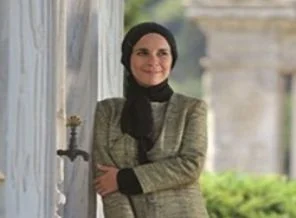 İşte Zaman'dan Yenişafak'a geçen o yazarın ilk yazısı