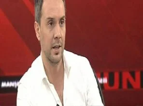 'Kılıç, siyasilere ayar veren cübbeliler gibiydi'